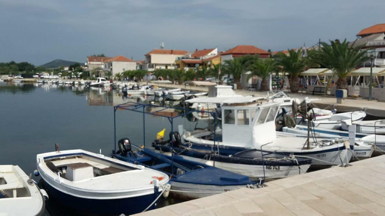 Luxury Apartment By The Sea With Private Whirlpool And Terrace 50M2 Posedarje Eksteriør bilde