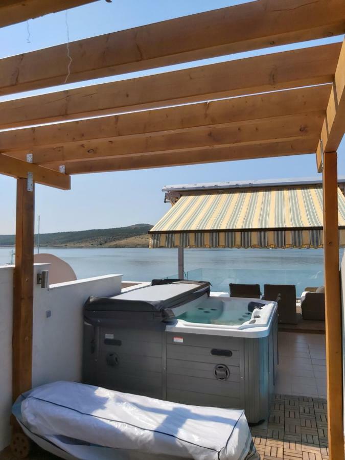 Luxury Apartment By The Sea With Private Whirlpool And Terrace 50M2 Posedarje Eksteriør bilde
